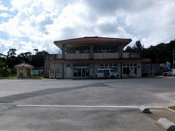 勝連城跡休憩所