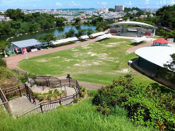 広場