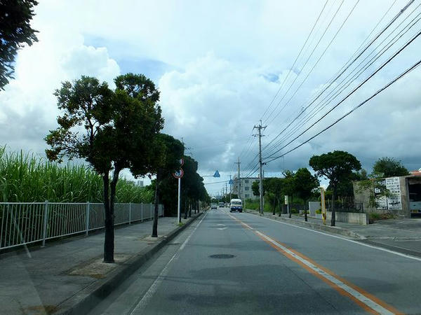 那覇市内に向かって
