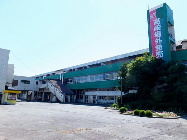 スタンドの建物