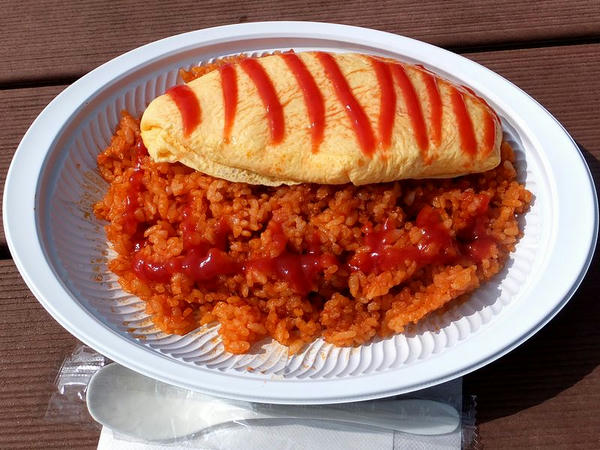 ふわとろオムライス（ケチャップソース） 720円