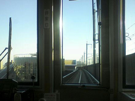 鉄道博物館駅の手前