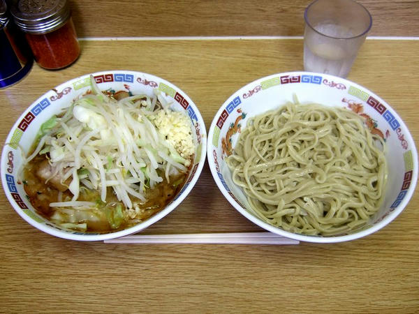 小ラーメン豚入り（ニンニク） 800円 ＋ つけ麺 150円
