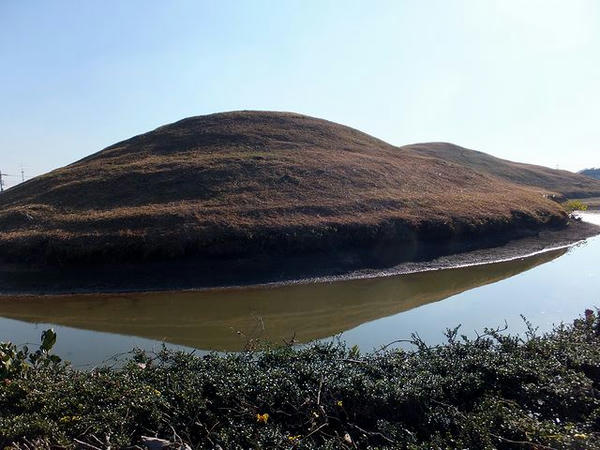 内堀に一部残っていた水