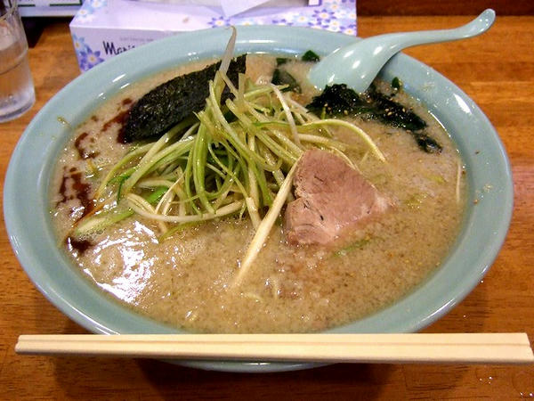 ねぎらぁめん（中盛） 750円
