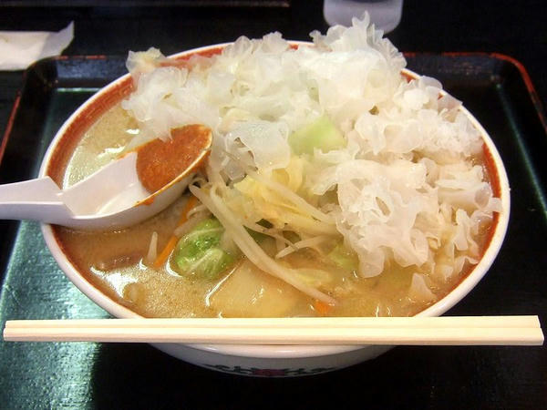 みそらあめん 800円 ＋ 白きくらげ 50円