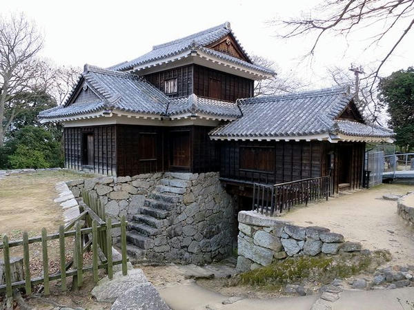 艮門と艮門東続櫓