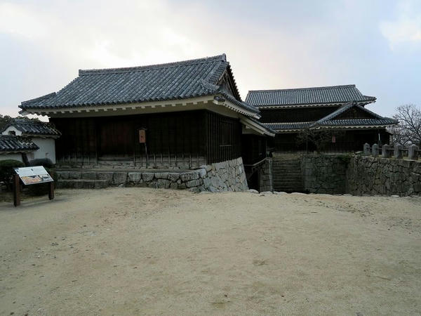 乾門、乾門東続櫓と乾櫓