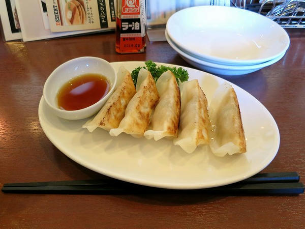 きりたんぽ鍋風餃子（焼き餃子） 480円