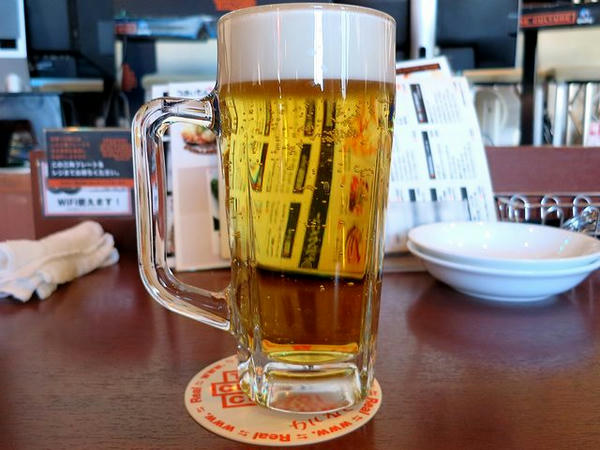 スーパードライ生ビール（中ジョッキ） 630円