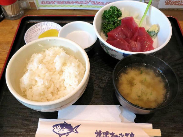 極カツオ刺身定食 800円