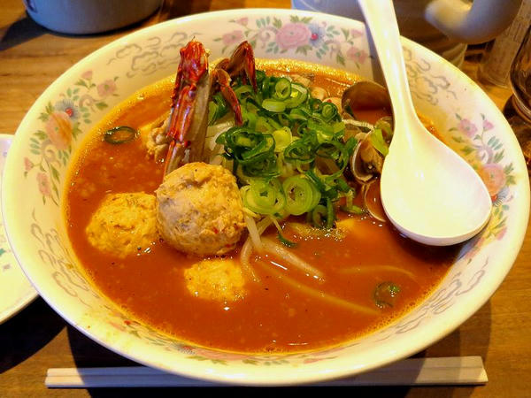 海鮮辛みそラーメン 1058円