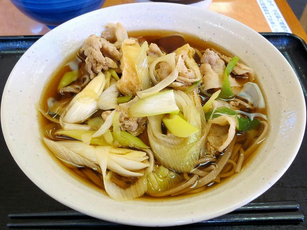 かき揚げ丼とそばセット 630円 ＋ 肉そば変更 200円 の肉そば