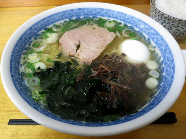 塩そば 700円