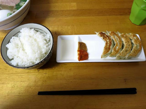 ライス＋餃子（4ヶ）セット 300円