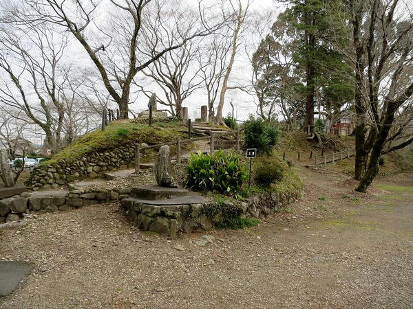 本丸の土塁