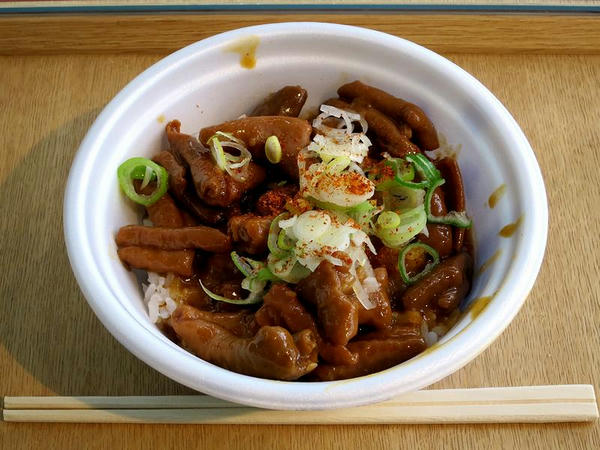 どて丼 550円
