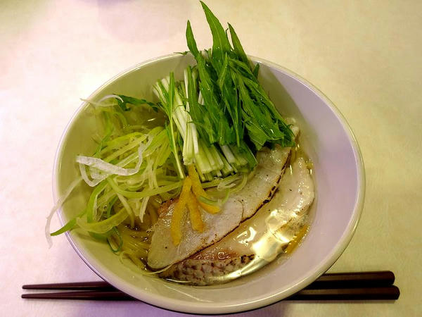炙り真鯛の旨だしラーメン 380円（税抜き）