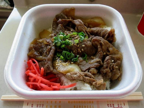 上杉焼肉丼 750円