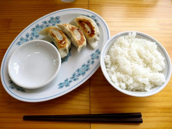 平日限定ランチセット（餃子3ヶ小ライス） 250円