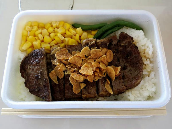 サーロインペッパーステーキ重 1000円