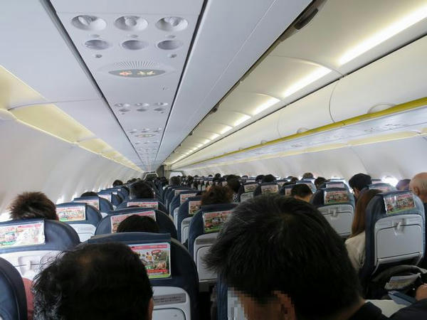 JW903便の機内