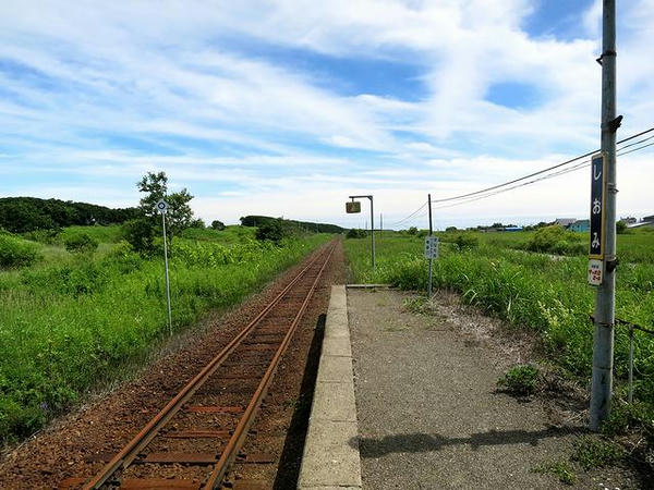 汐見駅にて