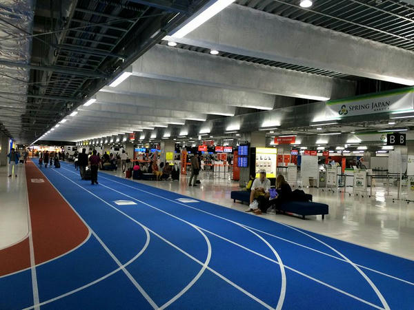 成田空港第3ターミナルの内部