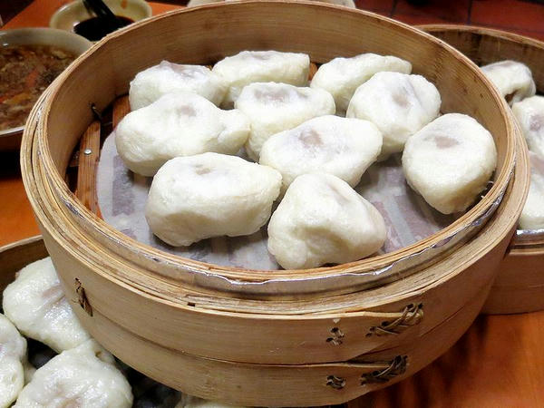 蒸包（每籠10個） 85元