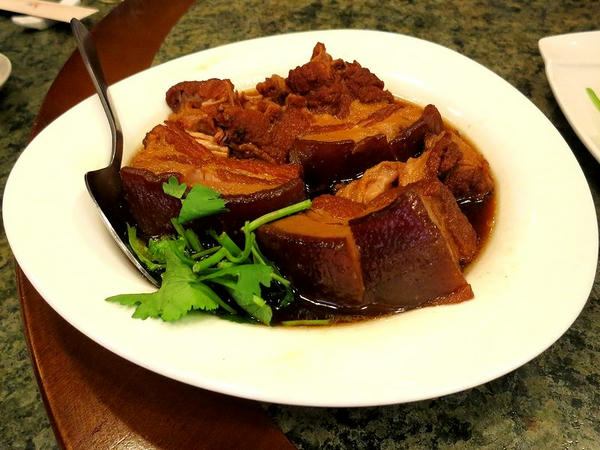 欣葉滷肉（豚バラの角煮）
