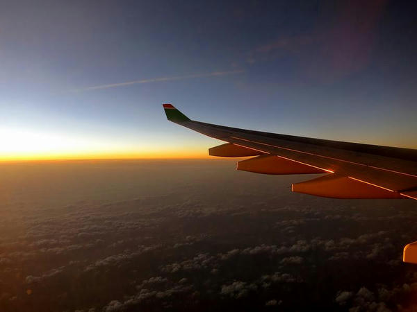 台湾領空を出る頃の景色