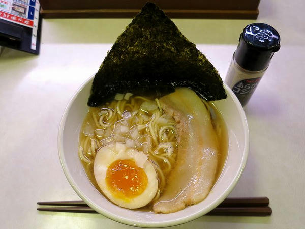 コク旨煮干しラーメン 380円（税抜き）