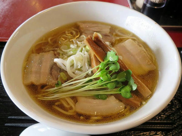 肉そば（シングル）中盛 750円
