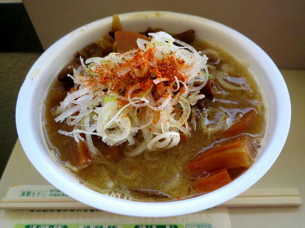 もつ煮込 450円