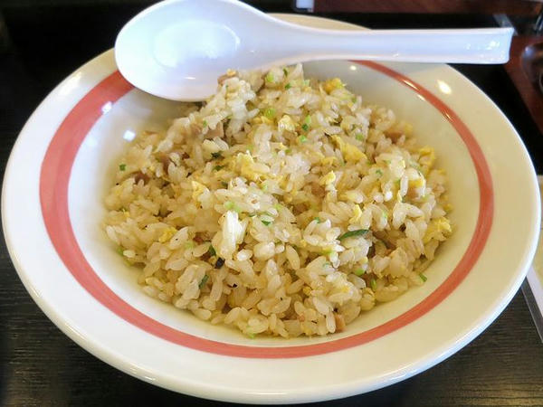 「司（つかさ）」らーめん半チャーハンランチ 799円の半チャーハン