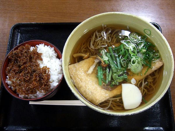 京風大あげそば定食 650円
