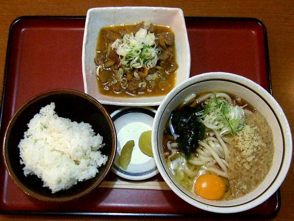 パンチセット 760円 ＋ 玉子（生） 50円