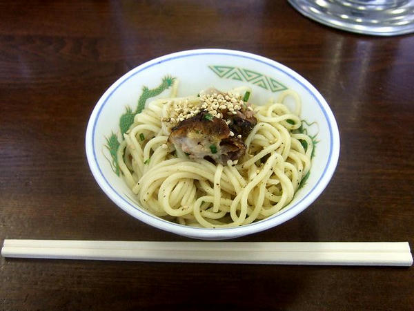  トシ店長の麺で作ったまかない創作お通し 100円