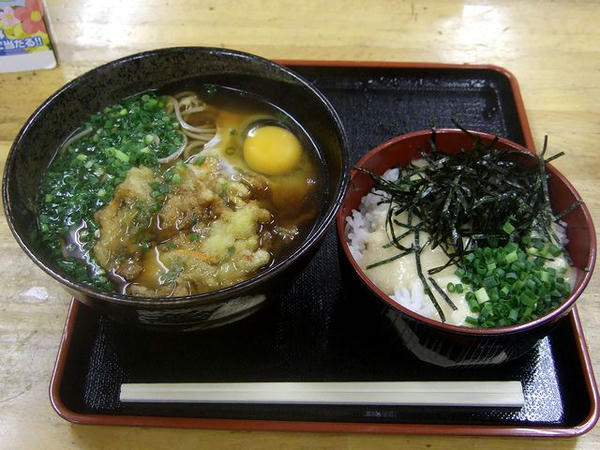 天玉そば 500円 ＋ ミニとろろ丼 300円