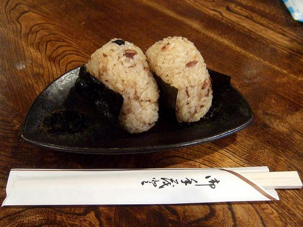 右京おむすび 210円