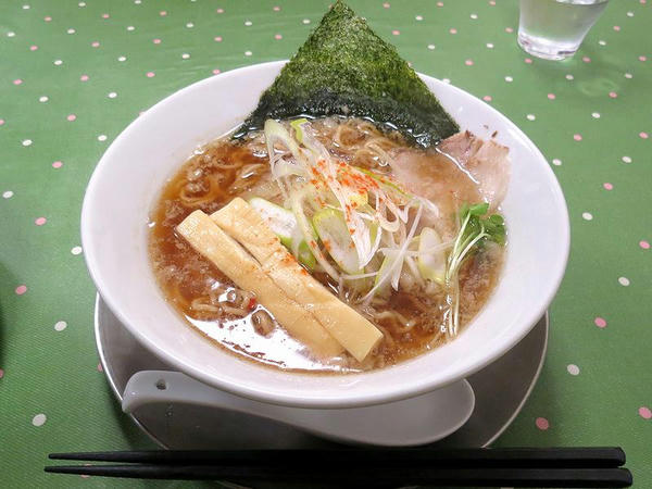 煮干し中華そば（醤油） 750円