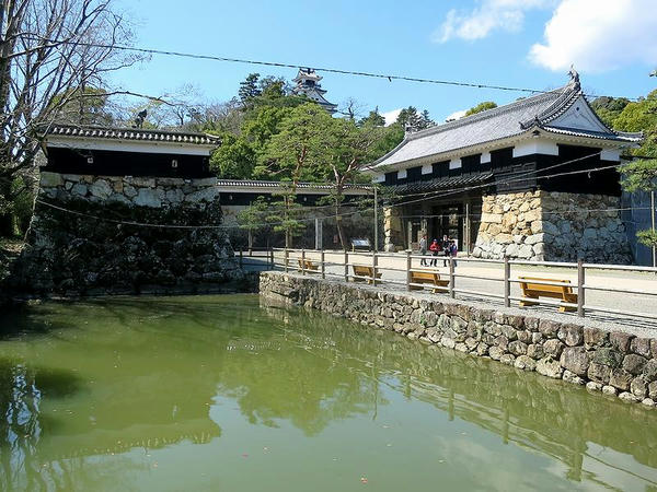 追手門と水堀