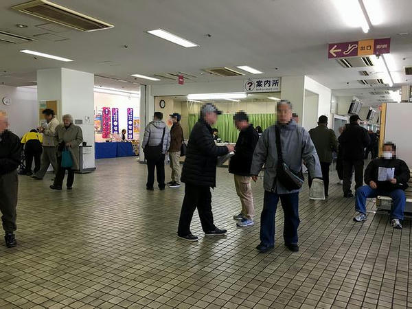 3号スタンド1階内部