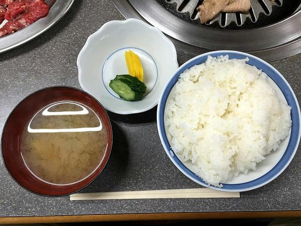 定食 218円