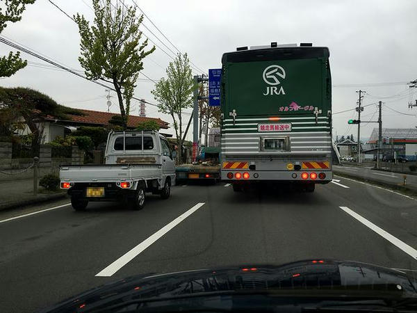 福島西ICからは馬運車（オルフェーブル号）と共に一般道で