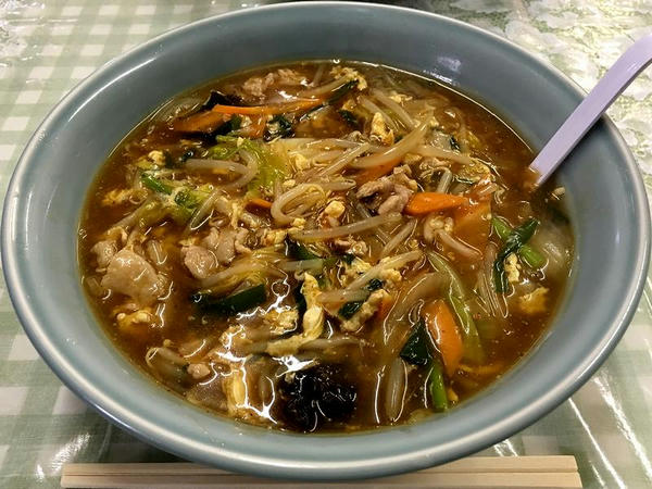 酸辣湯麺 750円