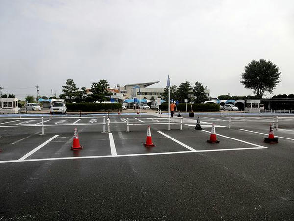 競馬場に到着