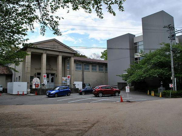 高岡市立博物館