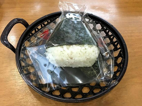 おにぎり（鮭） 130円