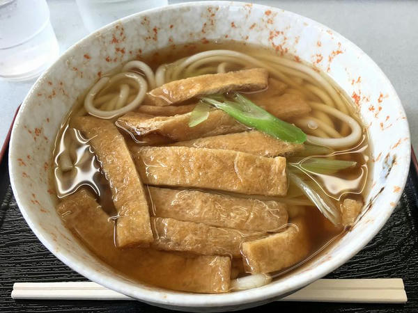昔ながらのいなりうどん 450円